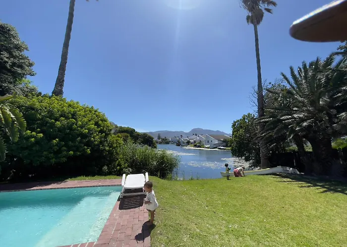 Spacious Park Island Studio At The Lake